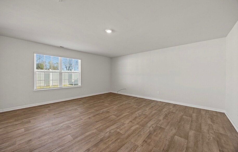 Building Photo - 1917 Rolling Meadows Dr