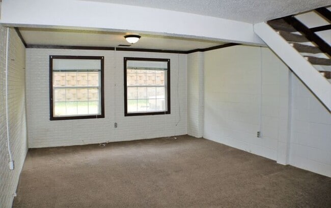 Building Photo - $1,300 | 2 Bedroom, 2.5 Bathroom House | Pet Friendly* | Available for July 1st, 2026 Move In!