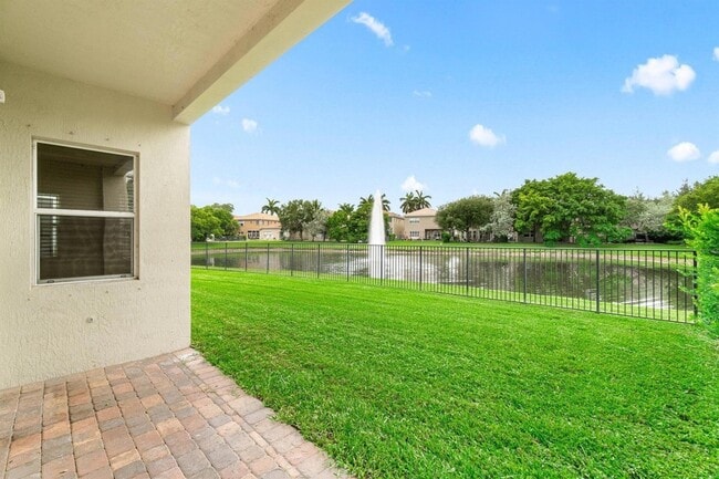 Building Photo - 4335 Key Lime Blvd