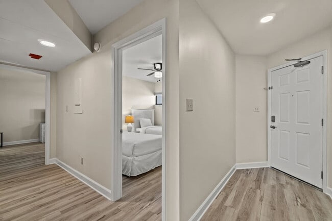 Building Photo - 17155 FL-30