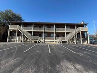 Building Photo - 129 Talbot Ave