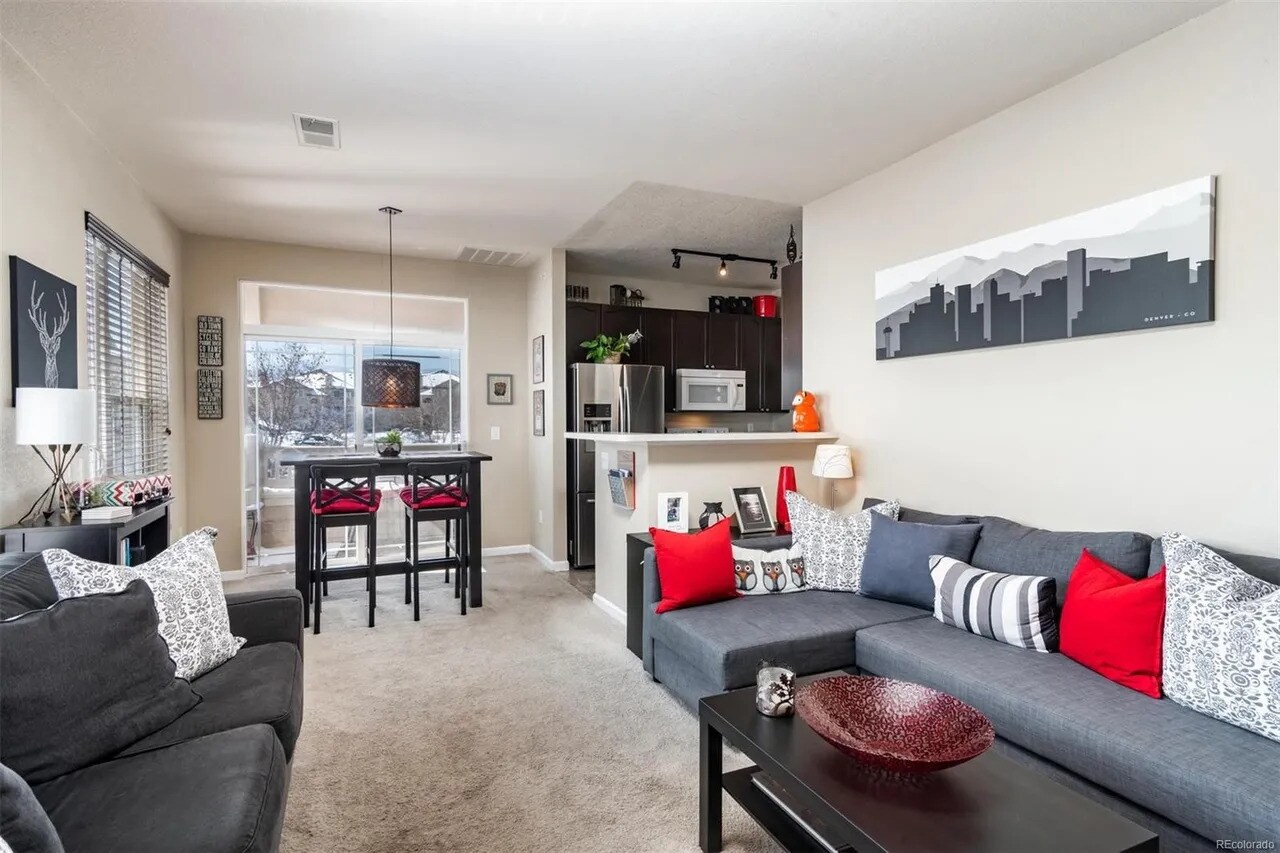 Building Photo - 8412 S Holland Ct