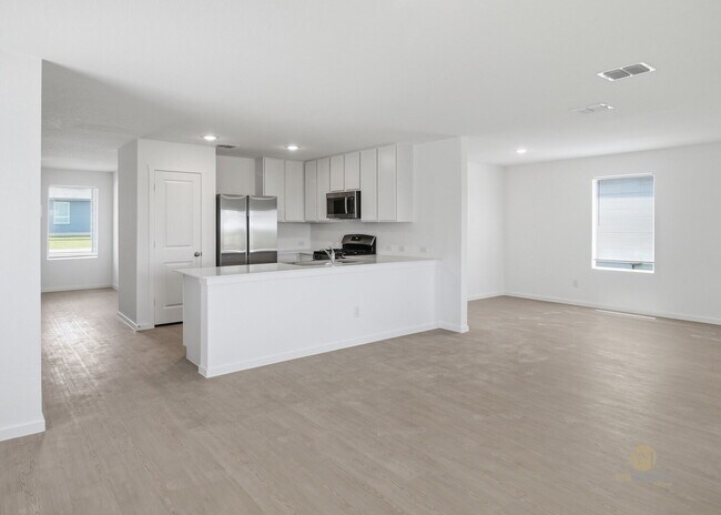 Building Photo - "Spacious 4-Bedroom Retreat with 2.5 Baths in Beautiful San Antonio!"