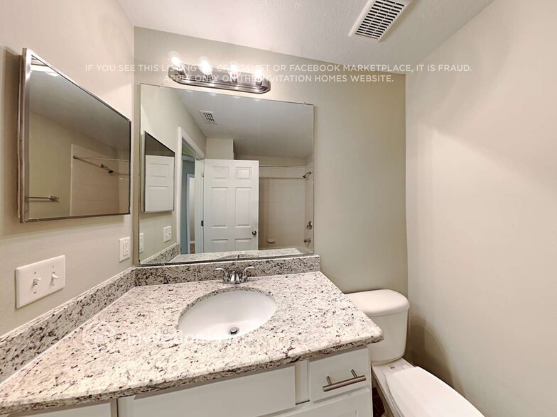 Building Photo - 3425 Heath Dr