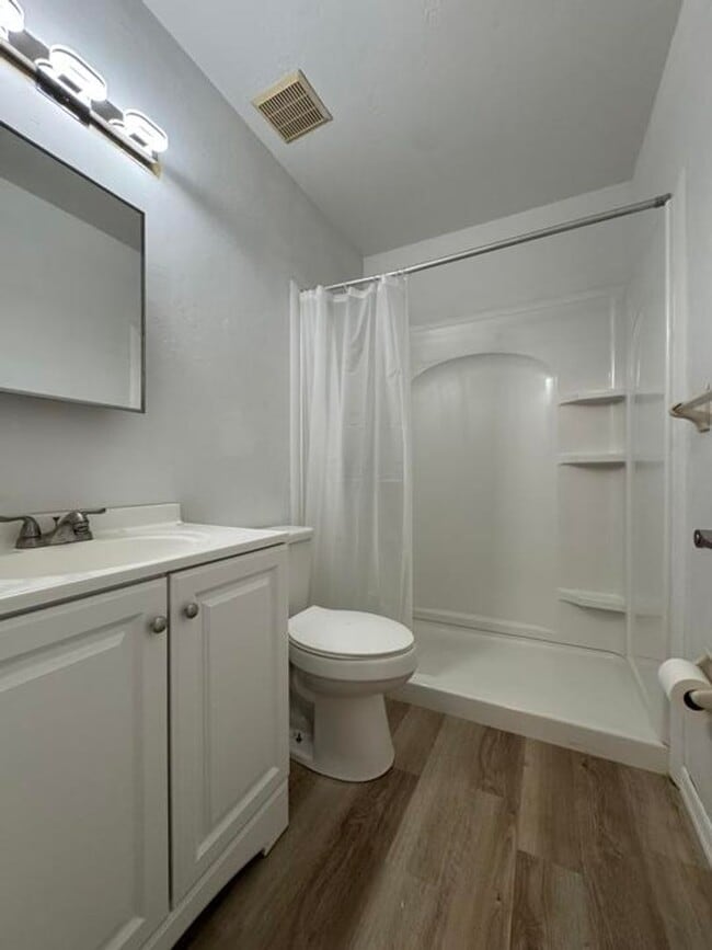 Building Photo - 2/1.5 Townhome in Port Orange