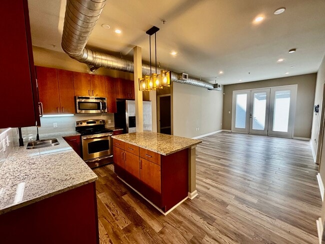 Building Photo - 5300 Peachtree Rd