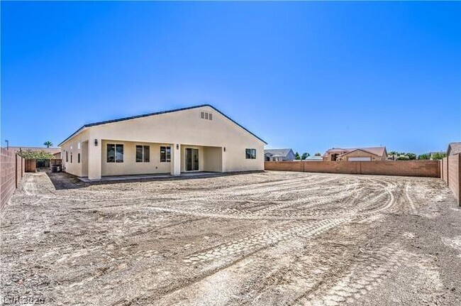 Building Photo - 6380 Waterford St