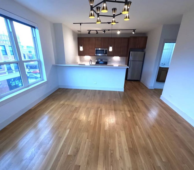 Building Photo - 2720 N Spaulding Ave