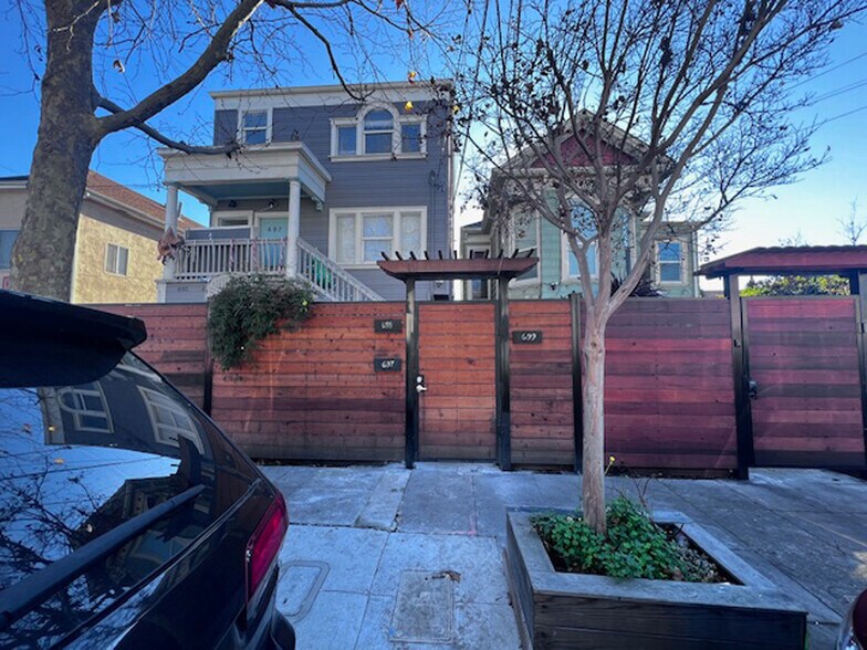 Building Photo - 695 30th St