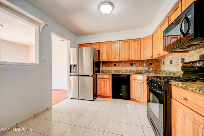 Building Photo - 44 Mariners Cove