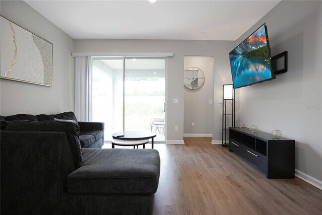 Building Photo - 832 Blue Creek Dr