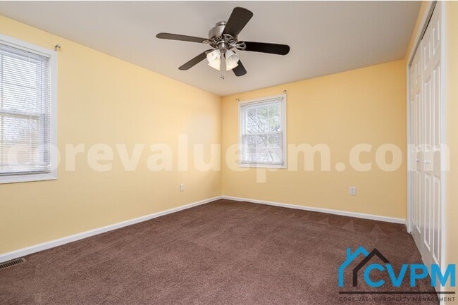 Building Photo - 2617 Belair Dr