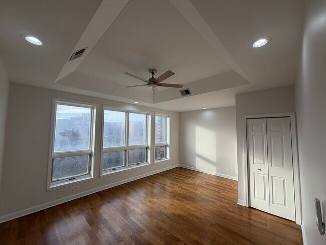 Building Photo - 1347 N Sedgwick St