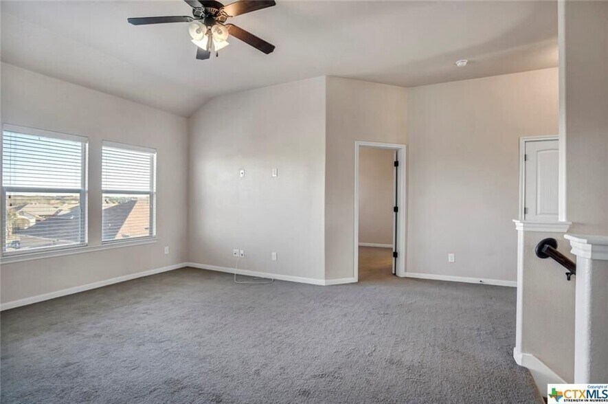 Building Photo - 6900 Deorsam Loop