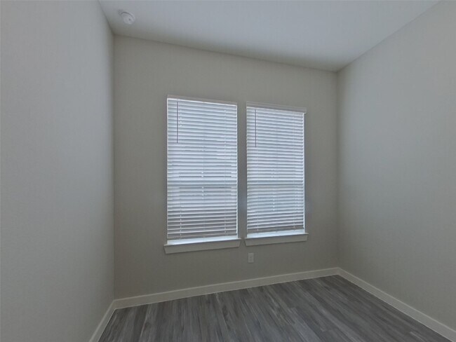 Building Photo - 22814 Terrazzo Dr