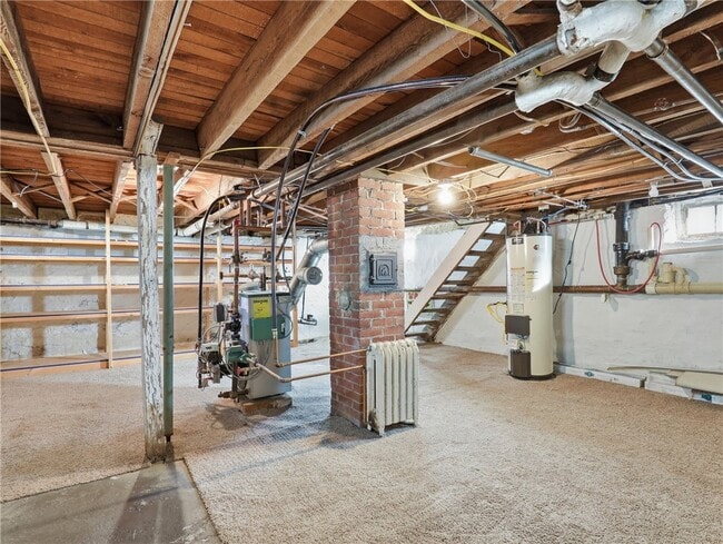 Building Photo - 813 N Elmer Ave