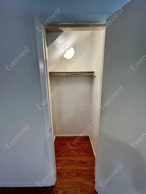 Building Photo - 4573 N O'Connor Rd