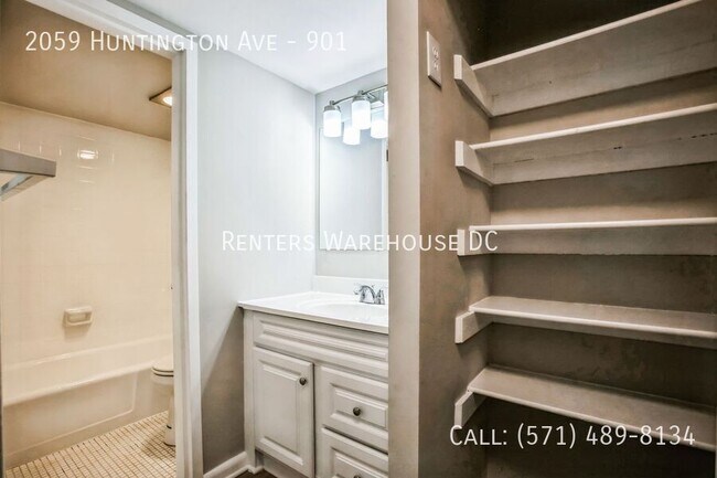 Building Photo - 2059 Huntington Ave
