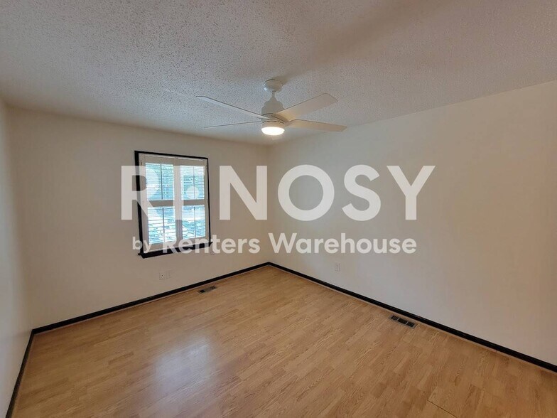 Building Photo - 914 Wildwood Square Ct
