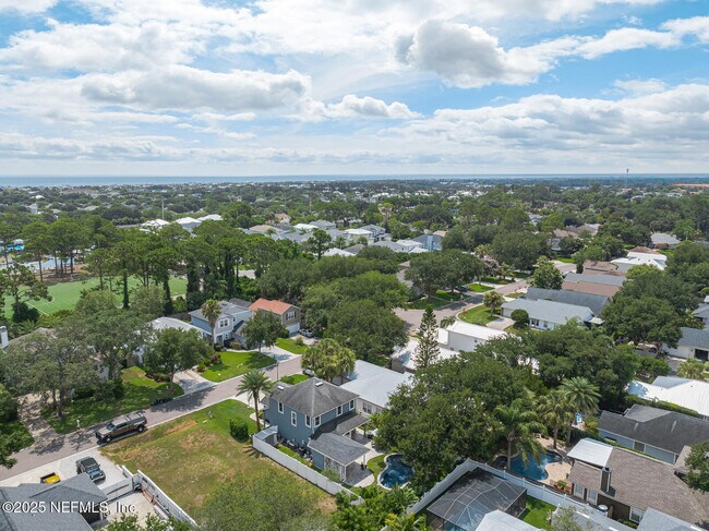 Building Photo - 2924 St Johns Blvd