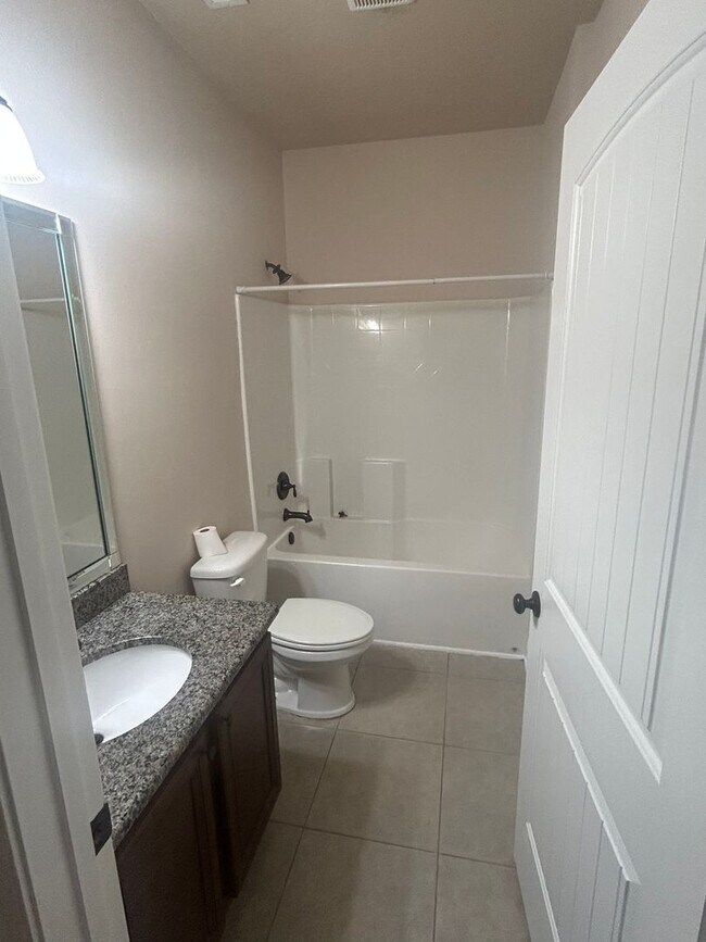 Building Photo - Charming 3-Bedroom Home with Bonus Room in Santa Rosa Beach