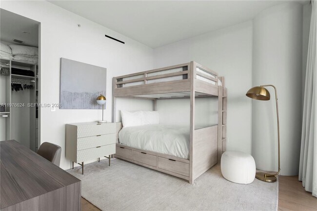 Building Photo - 8701 Collins Ave