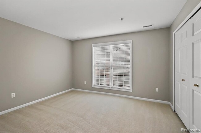 Building Photo - 28266 Carlton Way Dr