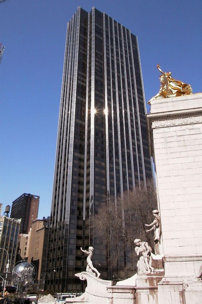 Primary Photo - 1 Central Prk W