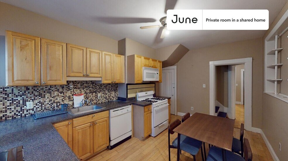 Building Photo - Room in Shared 6 bed/2 bath home