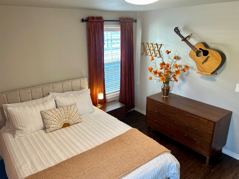 Building Photo - 2225 Breyman St NE