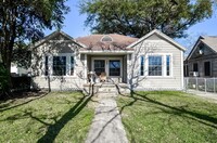 Building Photo - 4309 Coyle St