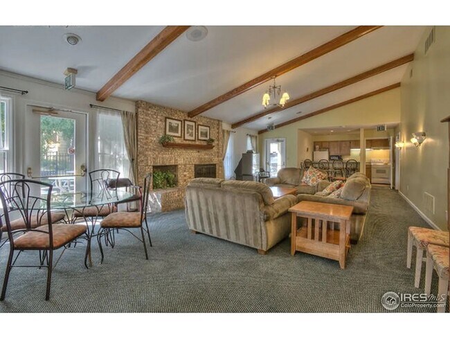 Building Photo - 1 Bed 1 Bath Condo With Large Covered Balcony & Community Pool.