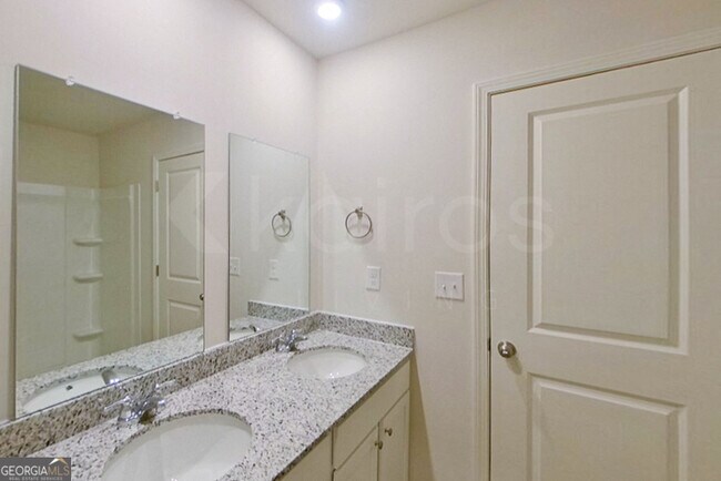 Building Photo - 316 Ironwood Ct