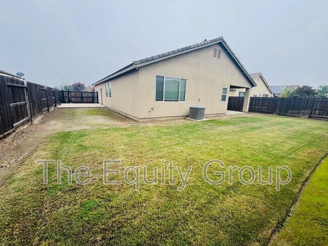 Building Photo - 3633 W Harold Ave