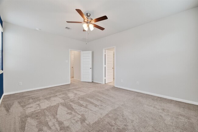 Building Photo - 9816 Magnolia Village Ln