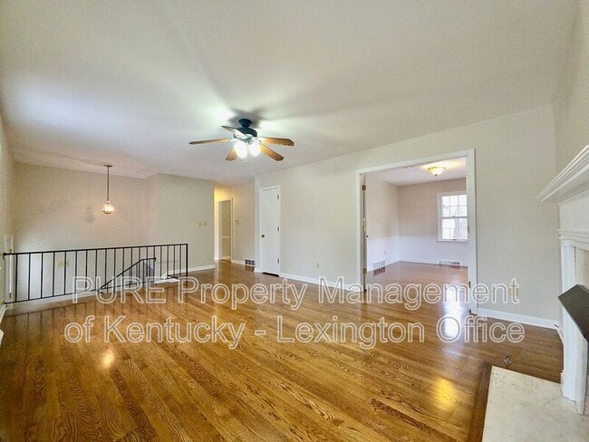 Building Photo - 3462 Lansdowne Dr