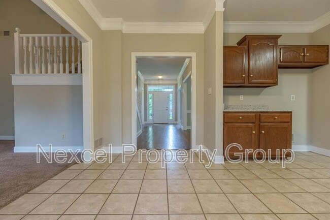 Building Photo - 4375 Big Horn Dr S