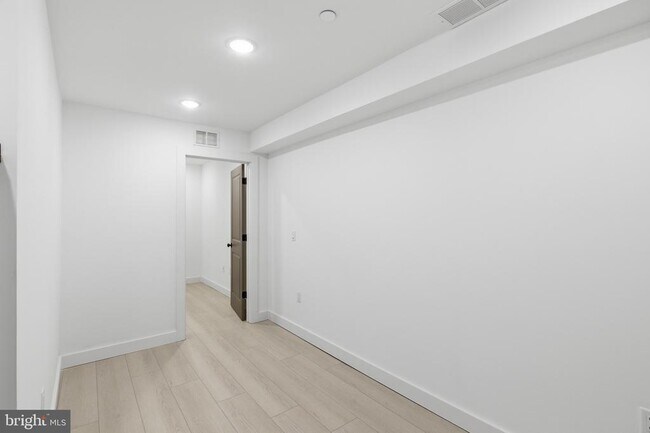 Building Photo - 1007 W Orleans St