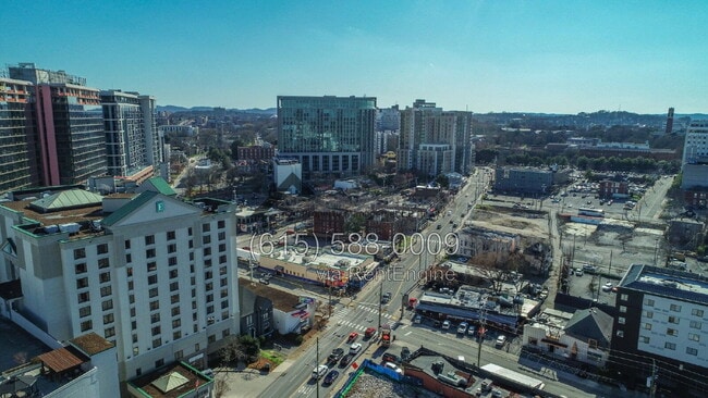 Building Photo - 1803 Broadway
