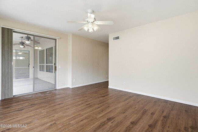 Building Photo - 38994 S Windwood Dr