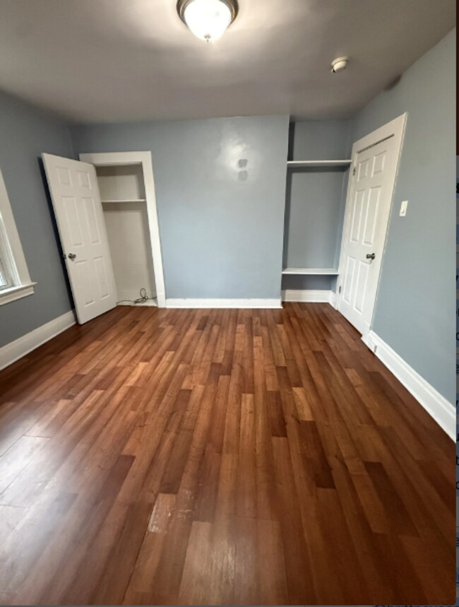 Building Photo - 7656 Highland Ave