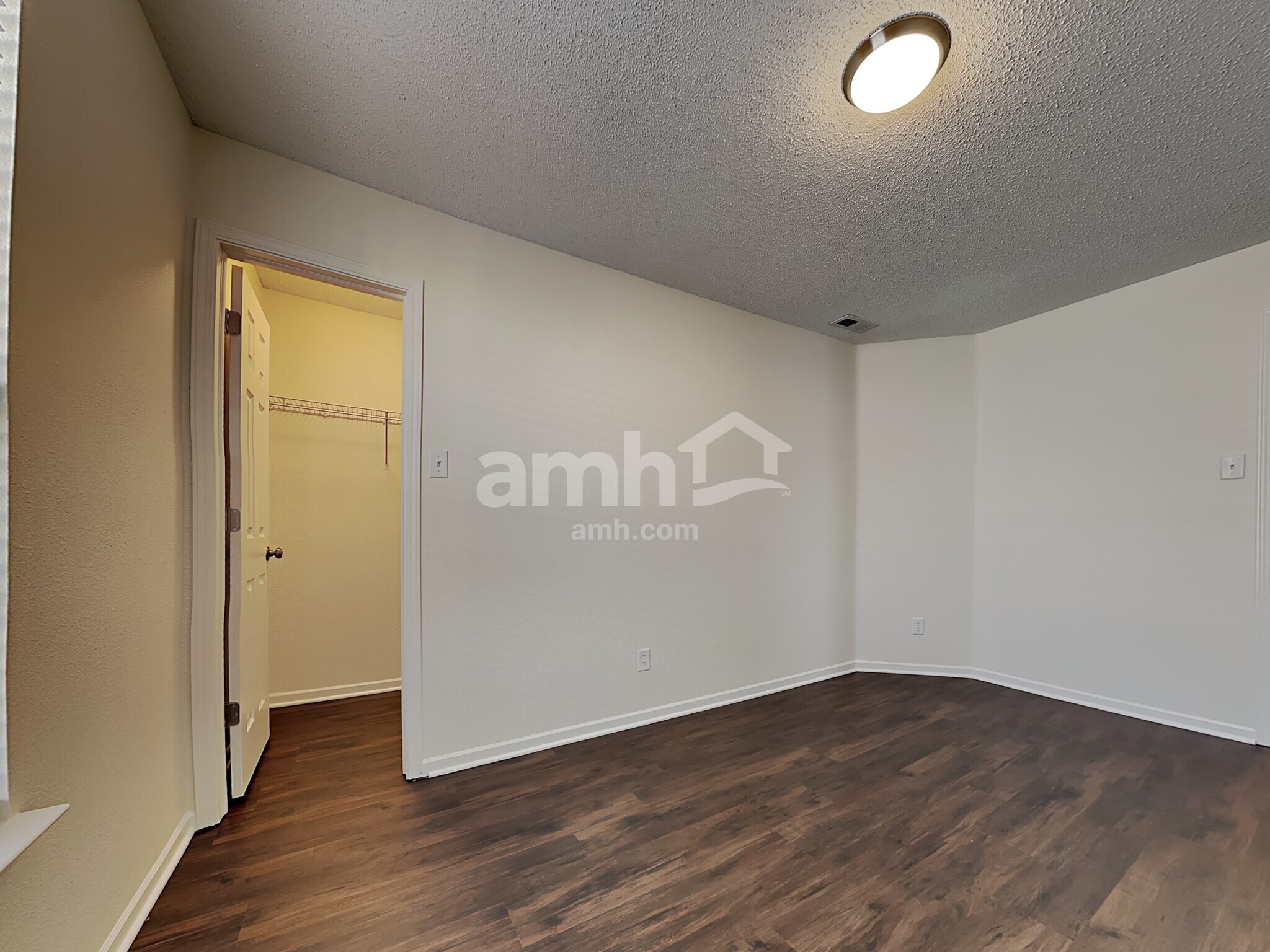 Building Photo - 12907 Old Glory Dr