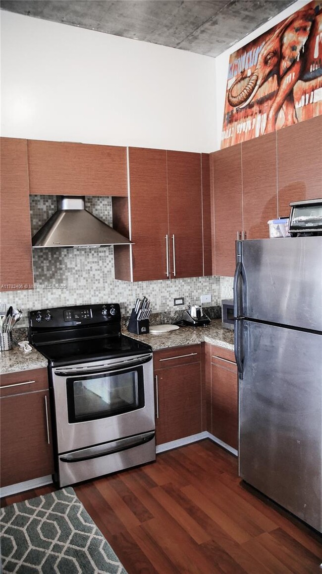 Building Photo - 1789 NE Miami Gardens Dr