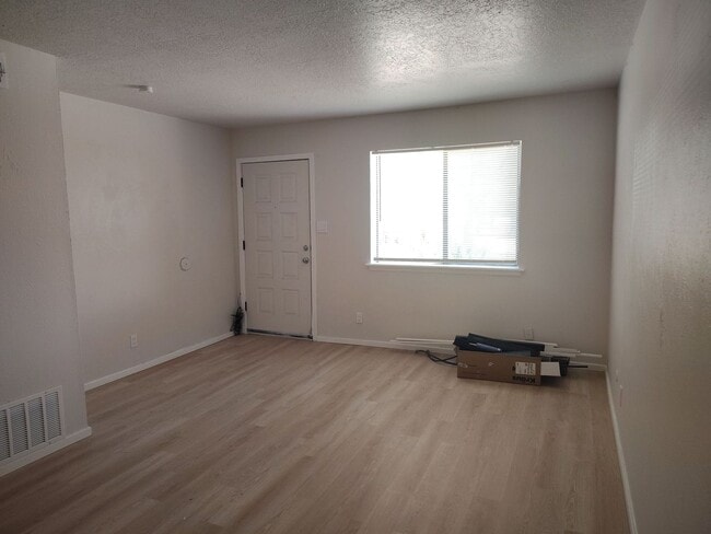 Building Photo - COMING SOON Newly Remodled -2BR Unit with Fenced back yard