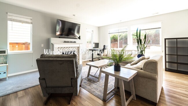 Building Photo - 5064 NW Bear Paw Ct