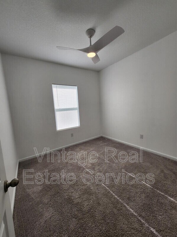 Building Photo - 2340 Harris Hawk Ave