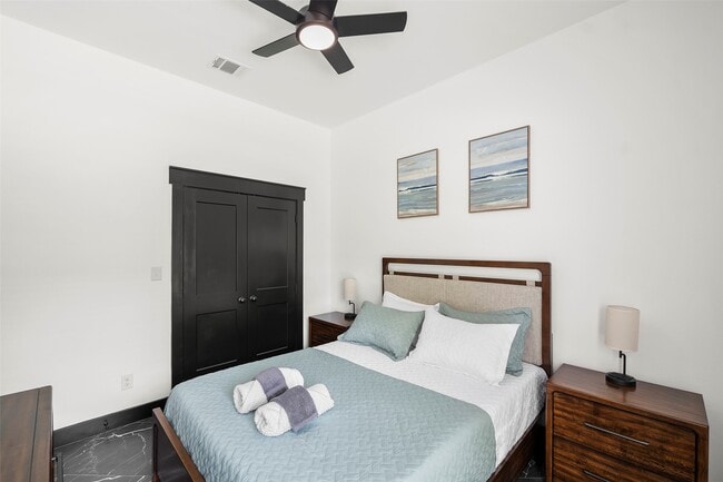 Building Photo - 310 Sweet Gum Ln