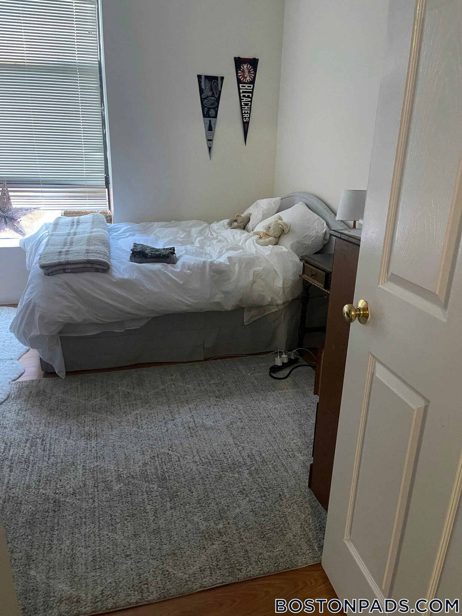 Building Photo - 81 Essex St