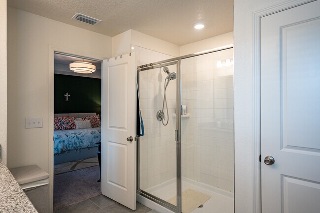 Building Photo - 3198 Sanctuary Dr