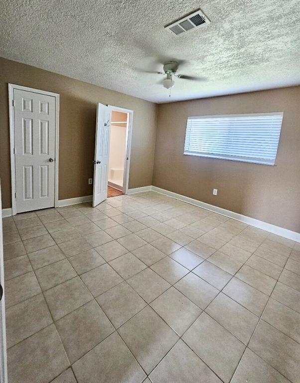 Building Photo - 1829 Aspen Ln